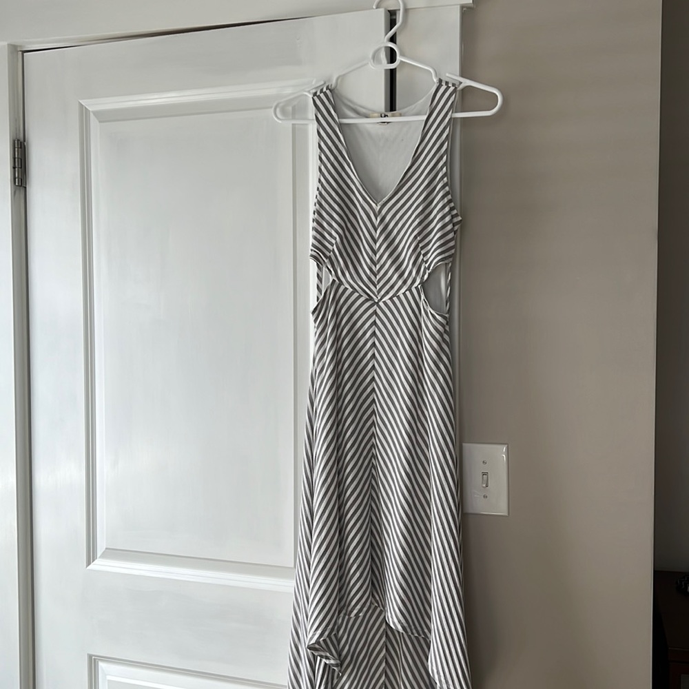 High Low style dress by Ya Los Angeles size Small